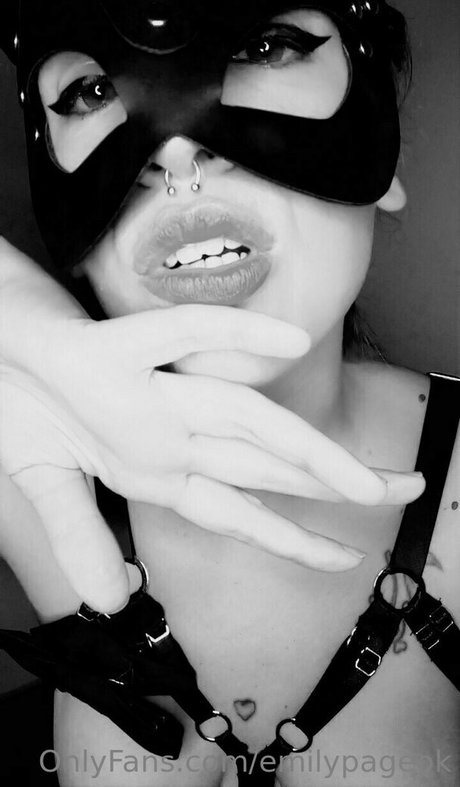 Nagie wyciekłe zdjęcie OnlyFans od Emilypageok