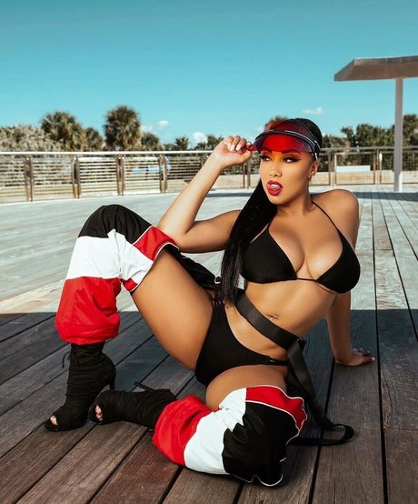 Nagie wyciekłe zdjęcie OnlyFans od Leila Grey