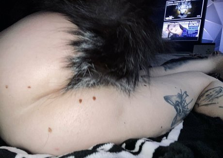 Nagie wyciekłe zdjęcie OnlyFans od Em0ti0naljpg