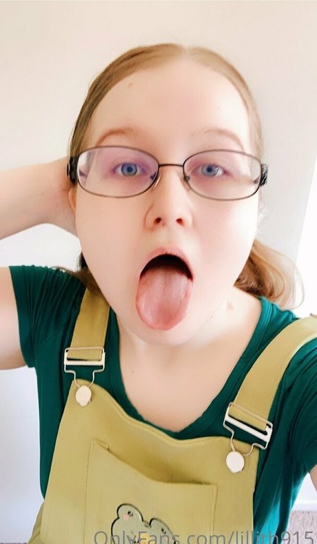 Nagie wyciekłe zdjęcie OnlyFans od Lillith915