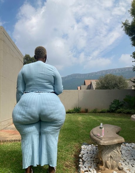 Nagie wyciekłe zdjęcie OnlyFans od South African Thick
