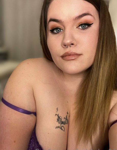 Nagie wyciekłe zdjęcie OnlyFans od Bratzbabyy94