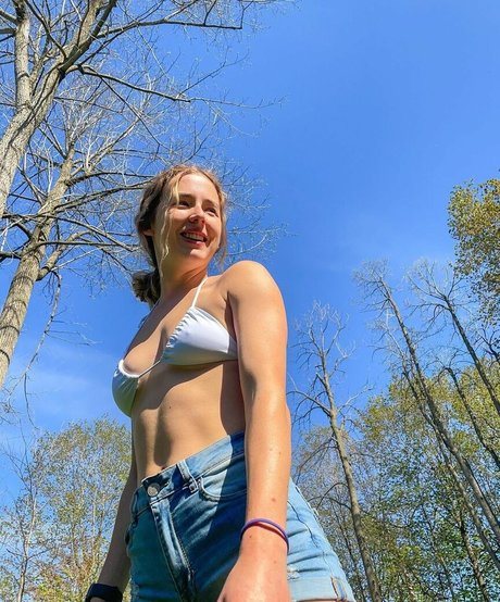 Nagie wyciekłe zdjęcie OnlyFans od Emilythankyounext