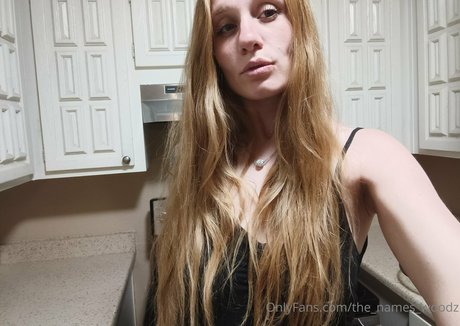 Nagie wyciekłe zdjęcie OnlyFans od Thenameswoodz