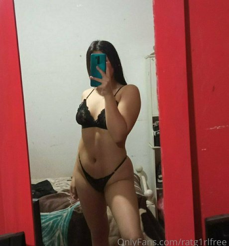 Nagie wyciekłe zdjęcie OnlyFans od Ratg1rlfree