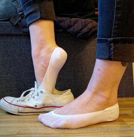 Sweatygamingfeet