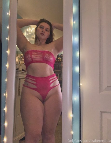 Nagie wyciekłe zdjęcie OnlyFans od Esthererotica