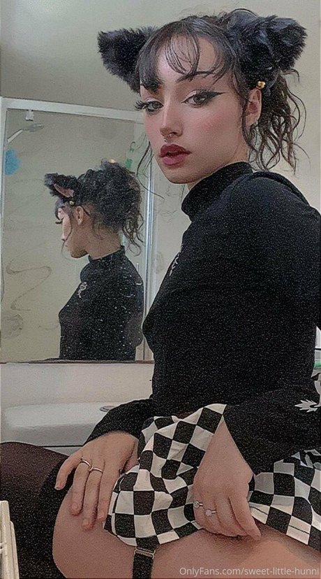 Nagie wyciekłe zdjęcie OnlyFans od Sweetlittlehunni