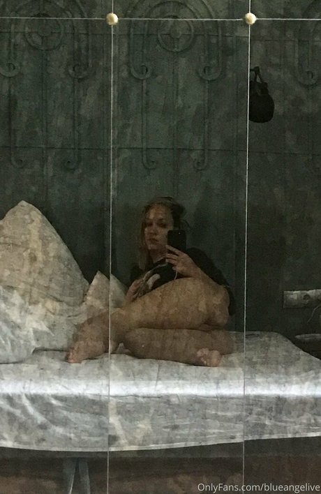 Nagie wyciekłe zdjęcie OnlyFans od Blueangelive