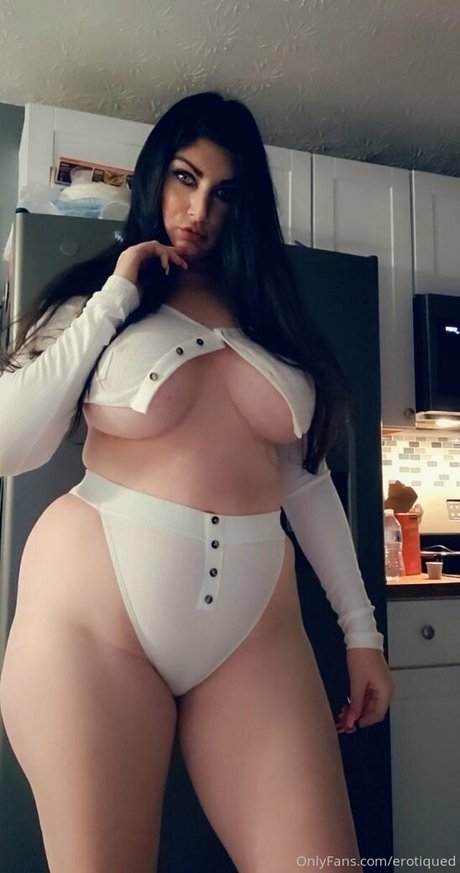 Nagie wyciekłe zdjęcie OnlyFans od Erotiqued