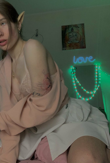 Nagie wyciekłe zdjęcie OnlyFans od Lilbiii