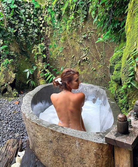 Lara Moreno
