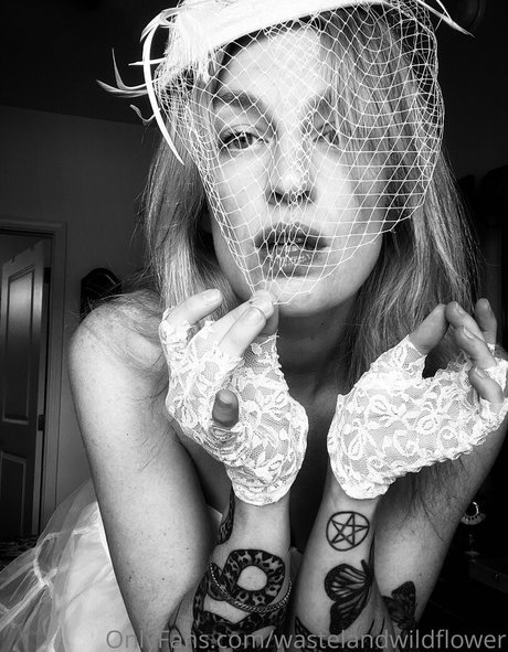 Nagie wyciekłe zdjęcie OnlyFans od Wastelandwildflower