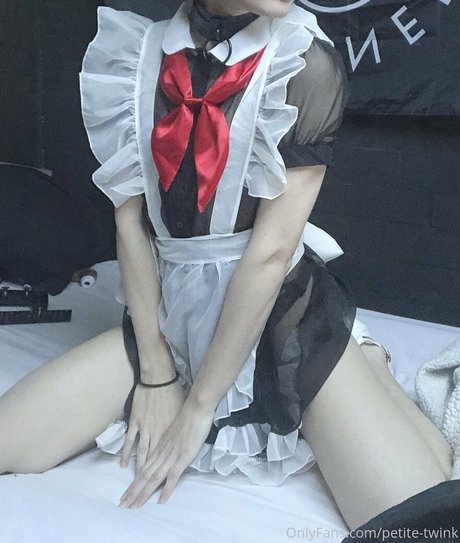 Nagie wyciekłe zdjęcie OnlyFans od Petitetwink