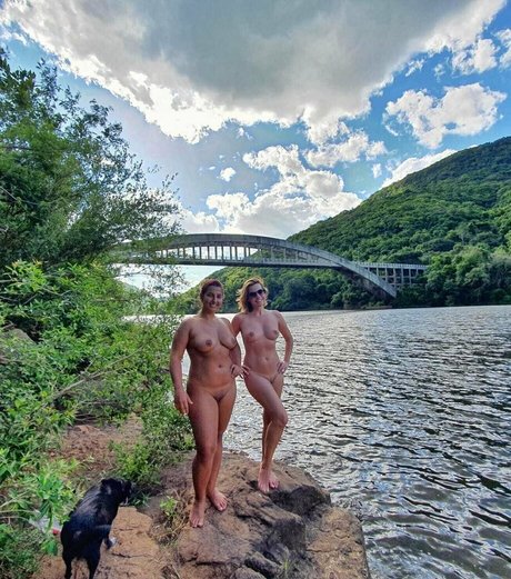 Nagie wyciekłe zdjęcie OnlyFans od Carinamoreschi