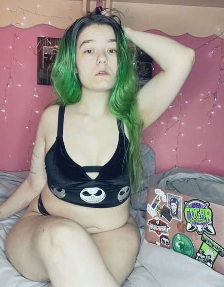 Pixxxiebelle