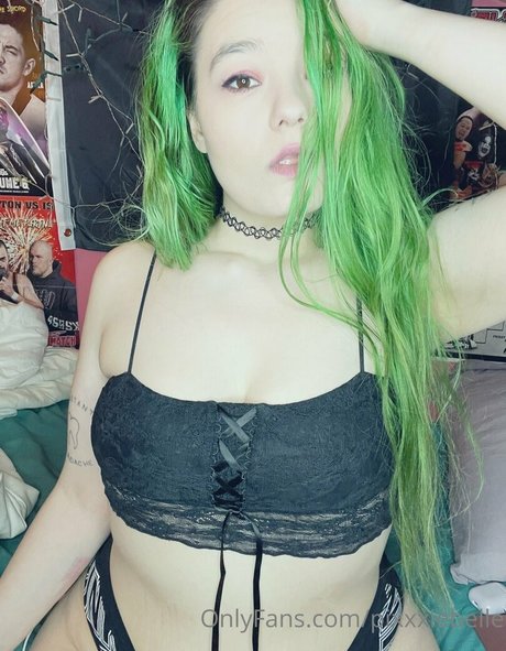 Pixxxiebelle
