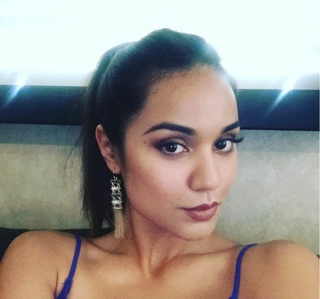 Nagie wyciekłe zdjęcie OnlyFans od Summer Bishil