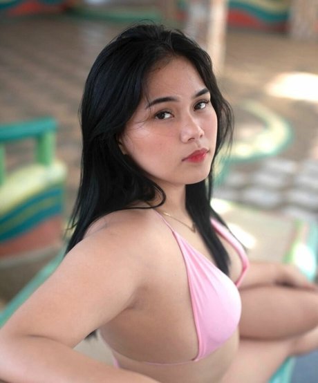 Nagie wyciekłe zdjęcie OnlyFans od Emie Jean Ubanan