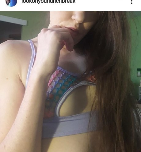 Nagie wyciekłe zdjęcie OnlyFans od Lookonyourlunchbreak