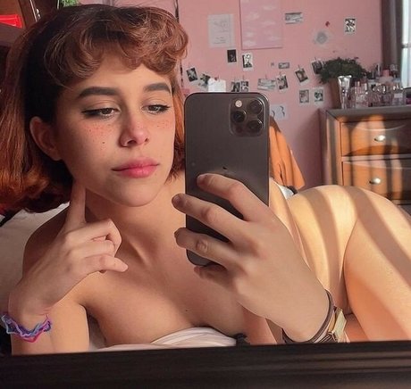 Nagie wyciekłe zdjęcie OnlyFans od Littlebunnygirl