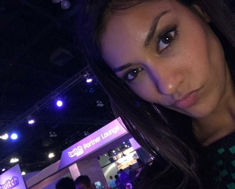 Nagie wyciekłe zdjęcie OnlyFans od Janina Gavankar