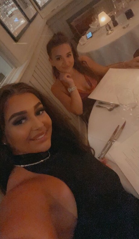Naughtybabeoxo