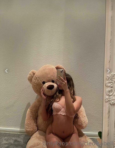 Nagie wyciekłe zdjęcie OnlyFans od Cleo Isabell