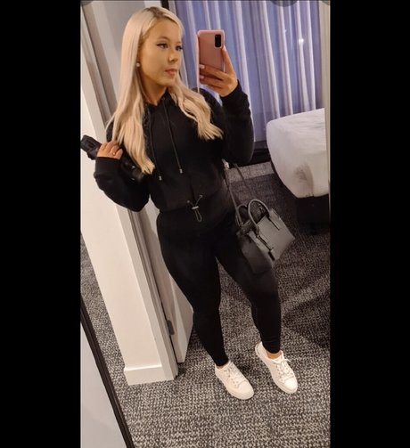 Nagie wyciekłe zdjęcie OnlyFans od Kimjade999