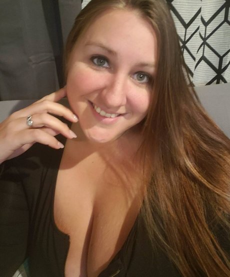 Nagie wyciekłe zdjęcie OnlyFans od Caityy Cakesss