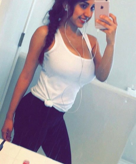 Nagie wyciekłe zdjęcie OnlyFans od Alexandra Nicole