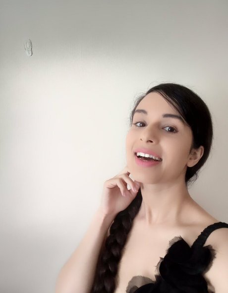 Mirabella Estella