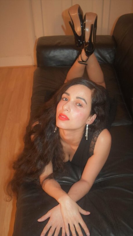Mirabella Estella