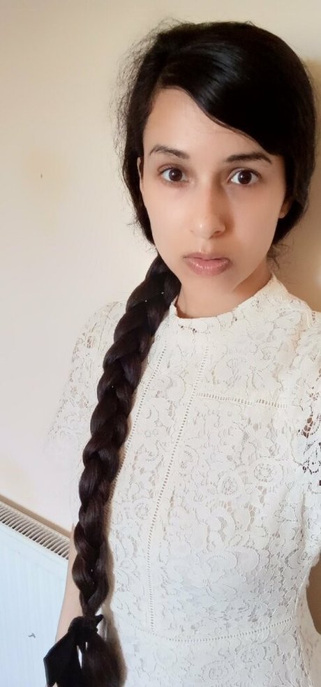 Mirabella Estella