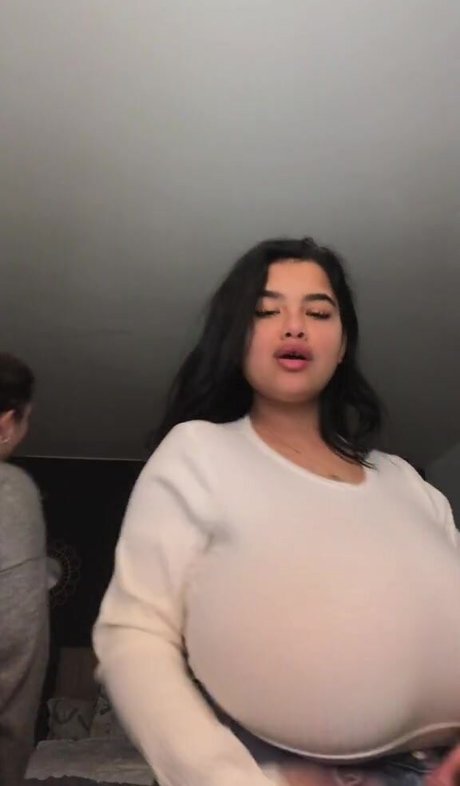 Nagie wyciekłe zdjęcie OnlyFans od Melannia