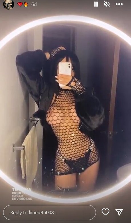 Nagie wyciekłe zdjęcie OnlyFans od Kinereth