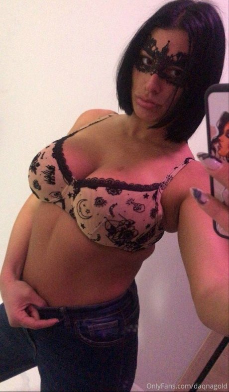 Nagie wyciekłe zdjęcie OnlyFans od Daqnagold