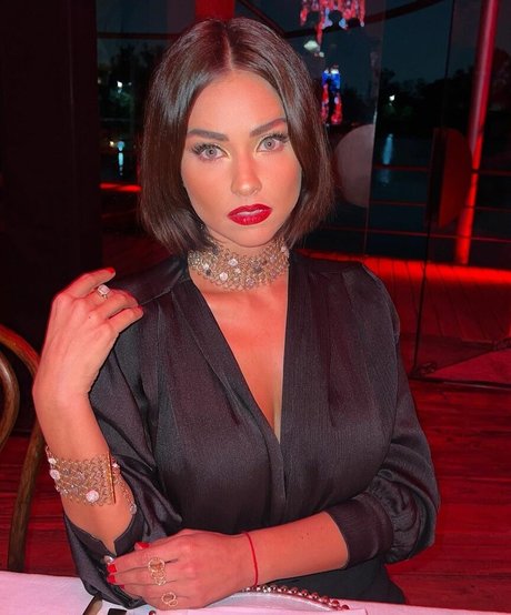 Claudia Martin