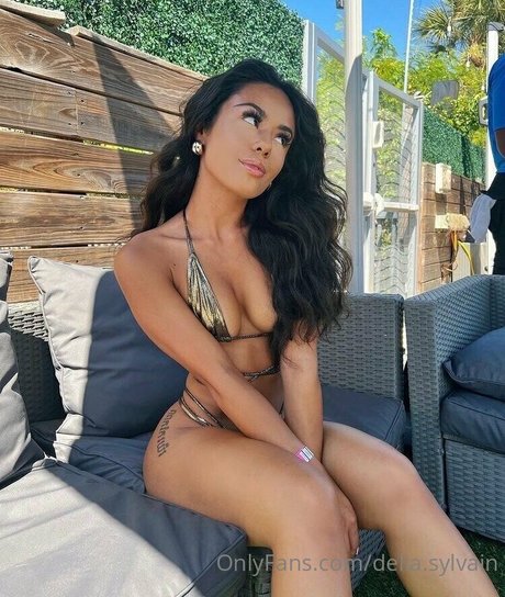 Nagie wyciekłe zdjęcie OnlyFans od Delia Sylvain