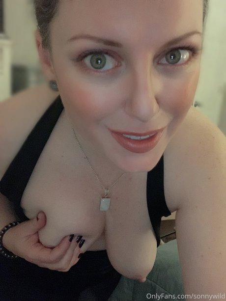 Nagie wyciekłe zdjęcie OnlyFans od Sonny Wild