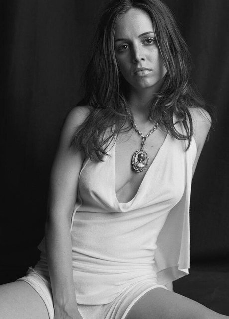 Nagie wyciekłe zdjęcie OnlyFans od Eliza Dushku