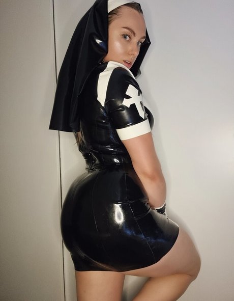Nagie wyciekłe zdjęcie OnlyFans od Georginasuccubus