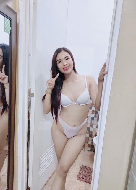 Nagie wyciekłe zdjęcie OnlyFans od Moniica Hija