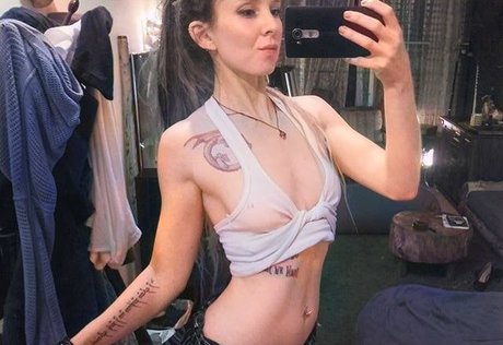 Nagie wyciekłe zdjęcie OnlyFans od Infy Snow