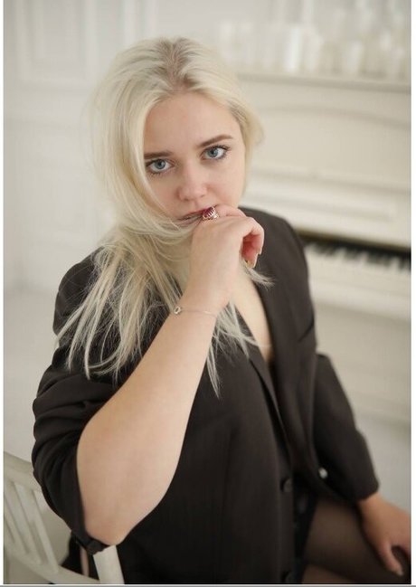Nagie wyciekłe zdjęcie OnlyFans od Lisalizlizochek