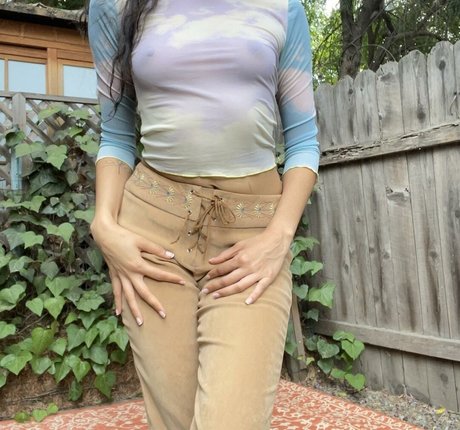 Nagie wyciekłe zdjęcie OnlyFans od Raveena