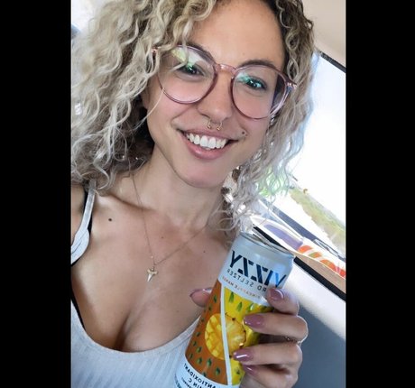 Nagie wyciekłe zdjęcie OnlyFans od Jazzie Taylor