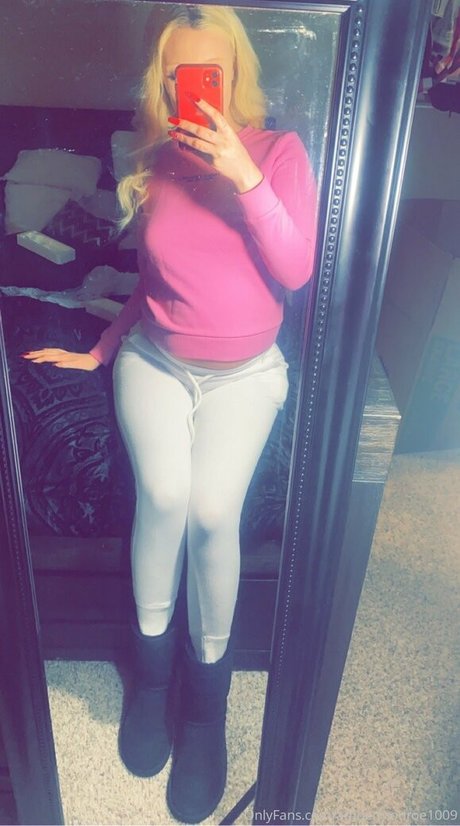 Nagie wyciekłe zdjęcie OnlyFans od Ambermonroe1009