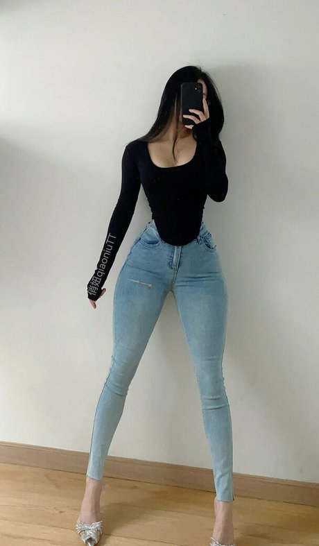 Nagie wyciekłe zdjęcie OnlyFans od Qianniutt