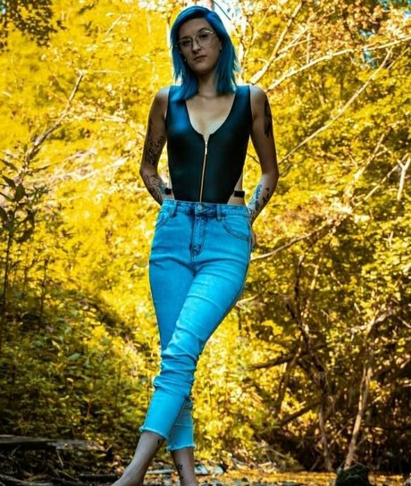 Nagie wyciekłe zdjęcie OnlyFans od Laaurekk